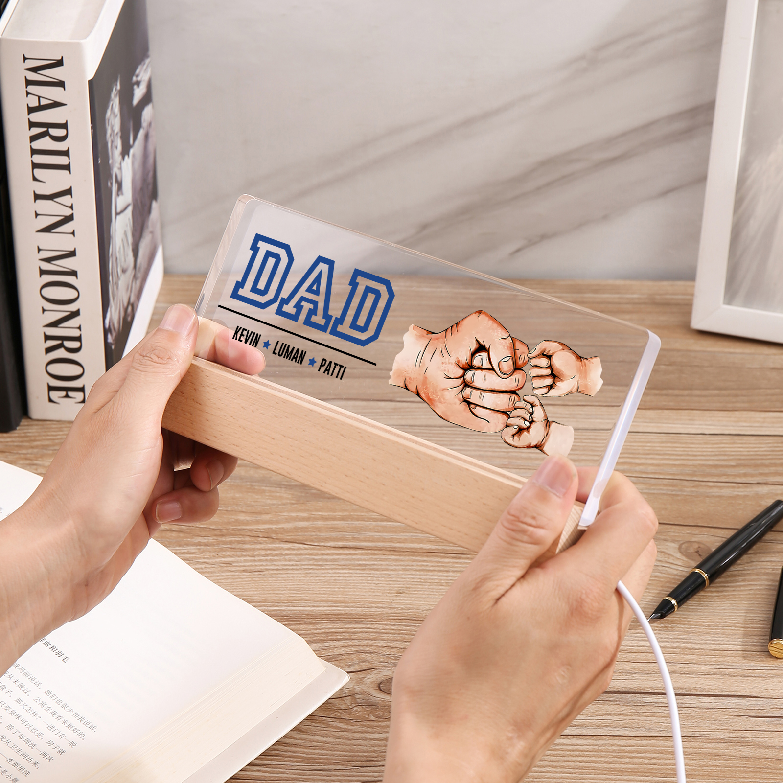 3 Names - Personalised Fist Bump Table Lamp - Dad's Dream Team - Father's Day Gift for Dad