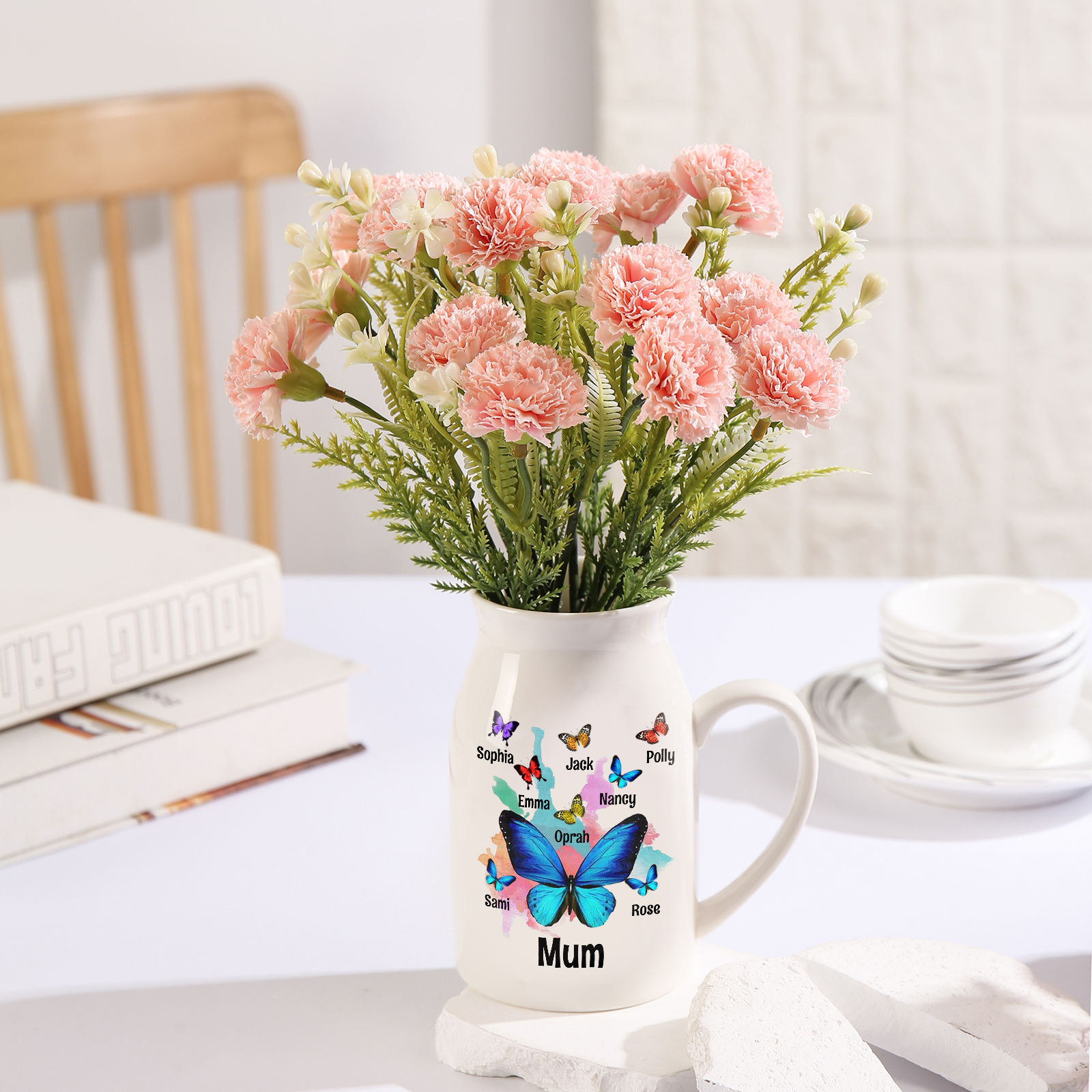 8 Names - Personalised Beautiful Colorful Butterfly Style Ceramic Vase with Customizable Names As a Wonderful Gift For Mum