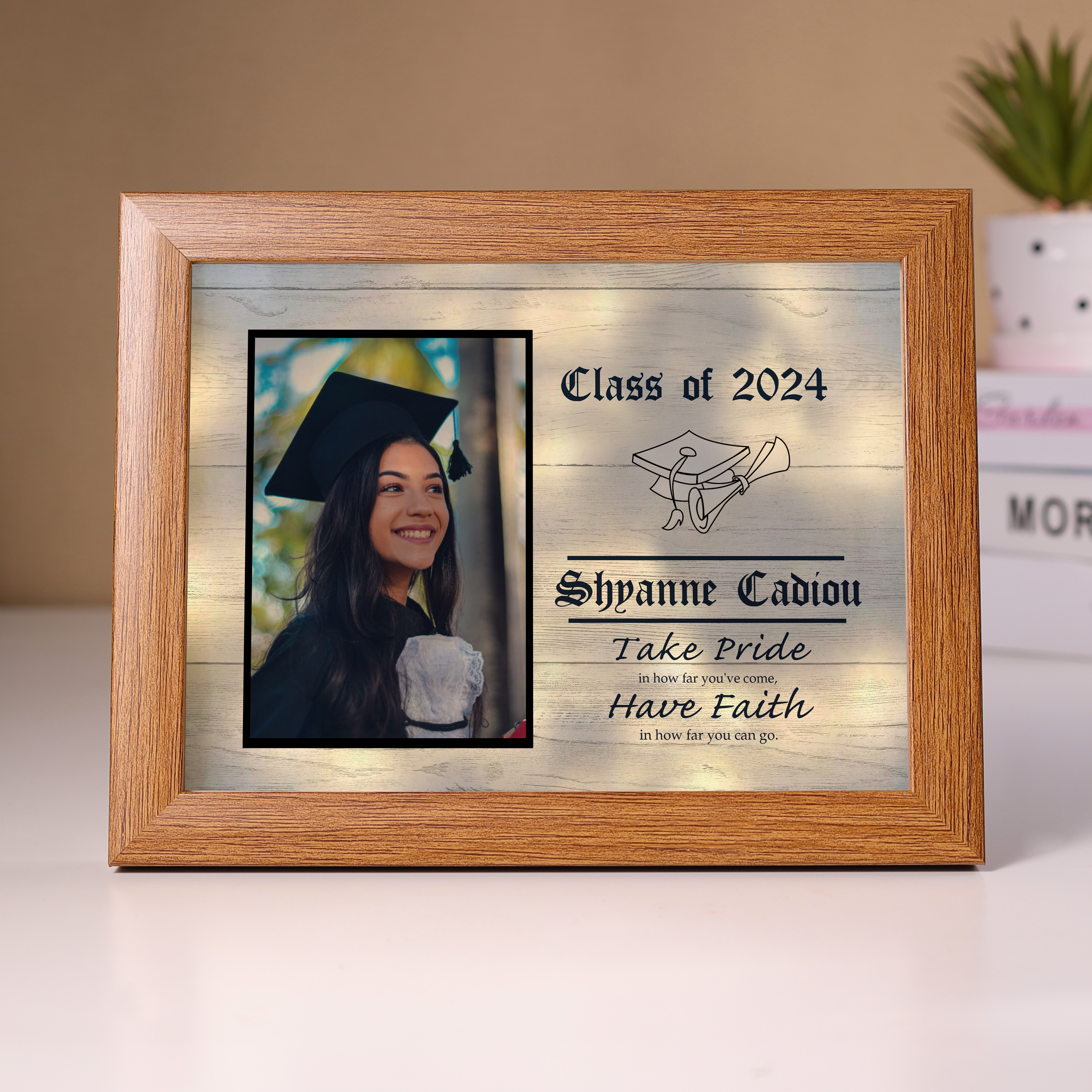 2024 Graduation Gift - Personalised Year & Photo & Name Wood Frame Night Light LED Night Light Gift for Her/Him