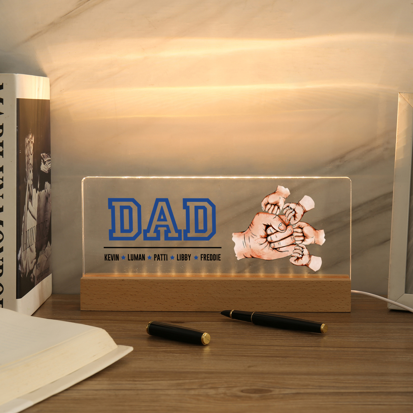 5 Names - Personalised Fist Bump Table Lamp - Dad's Dream Team - Father's Day Gift for Dad