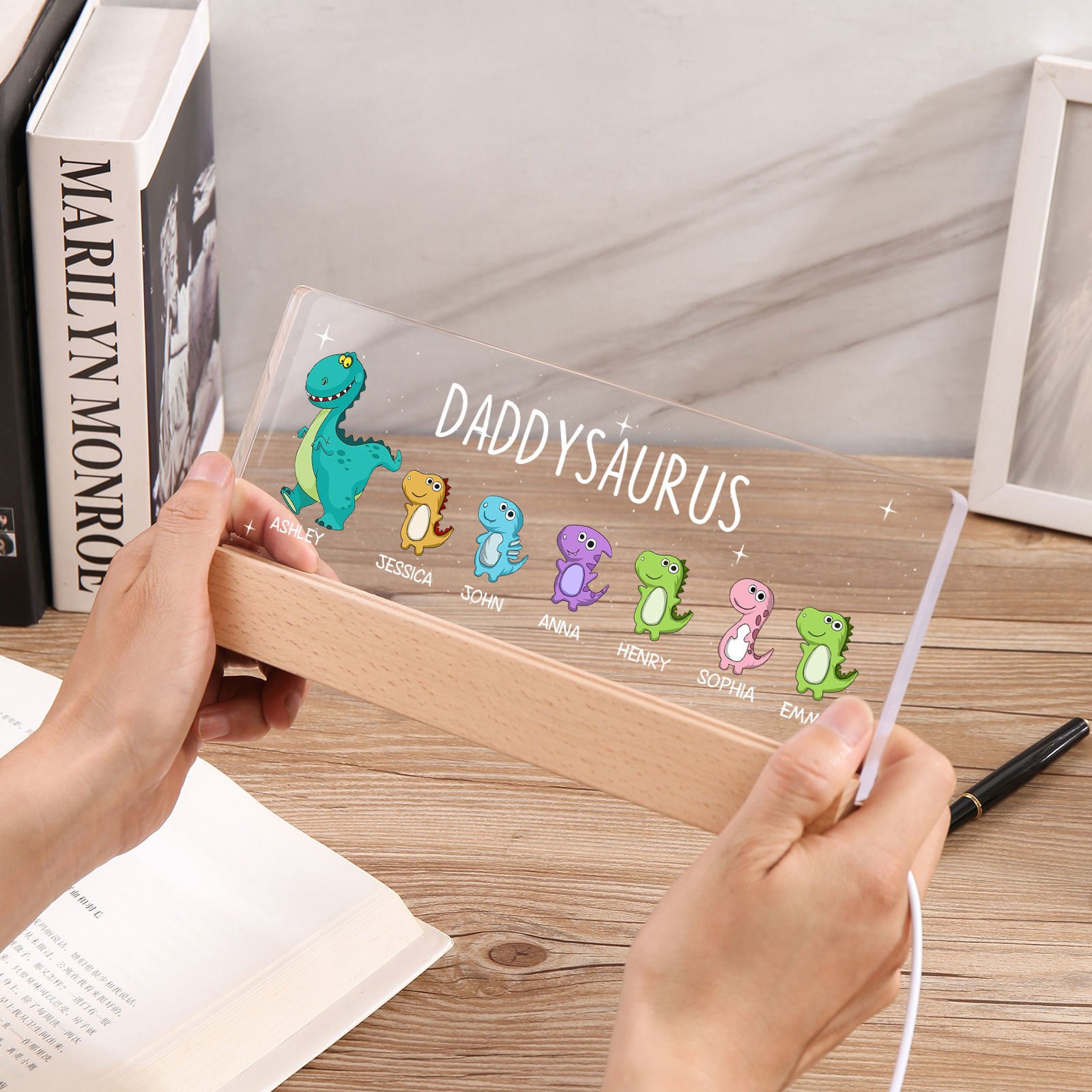 7 Names - Personalised Cute Dinosaur Pattern Beautiful Table Lamp Father's Day Gift for Dad