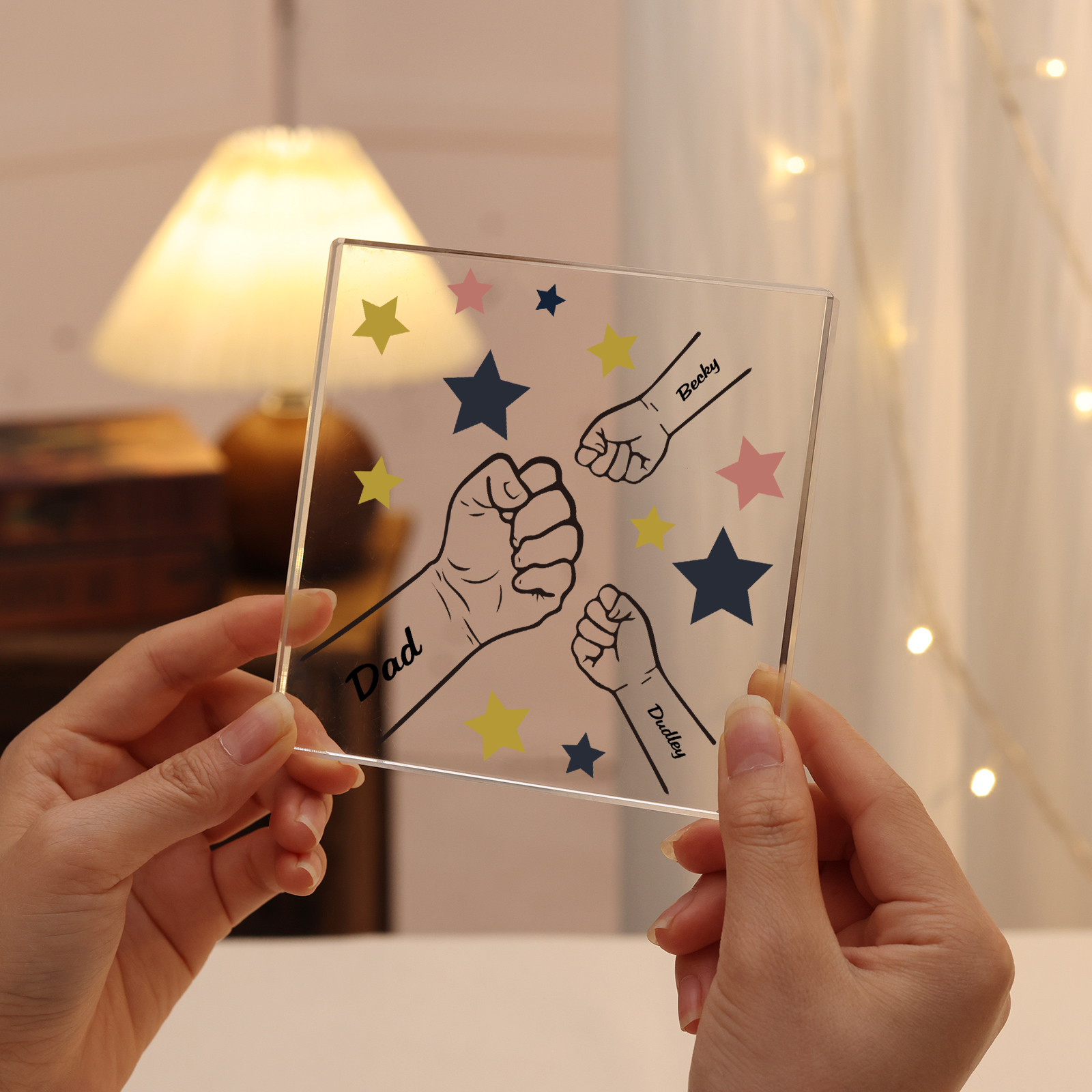 3 Names - Personalised Fist Bump Family Acrylic Keepsake Customized Name Acrylic Home Decor Gift for Dad