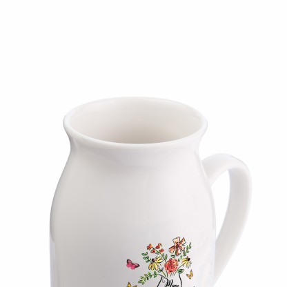 8 Names - Personalised Beautiful Flower Hand Butterfly Style Ceramic Vase with Customizable Names As a Special Gift For Mum
