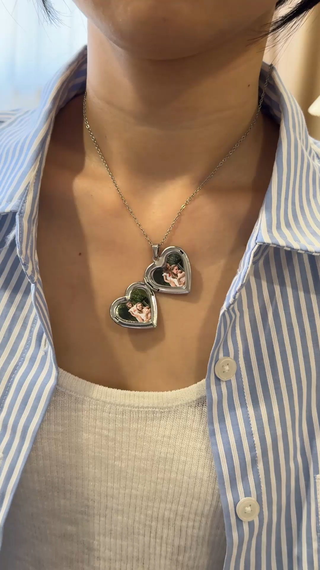 Personalised Family Heart Photo Locket Necklace with 2-7 Names for Women