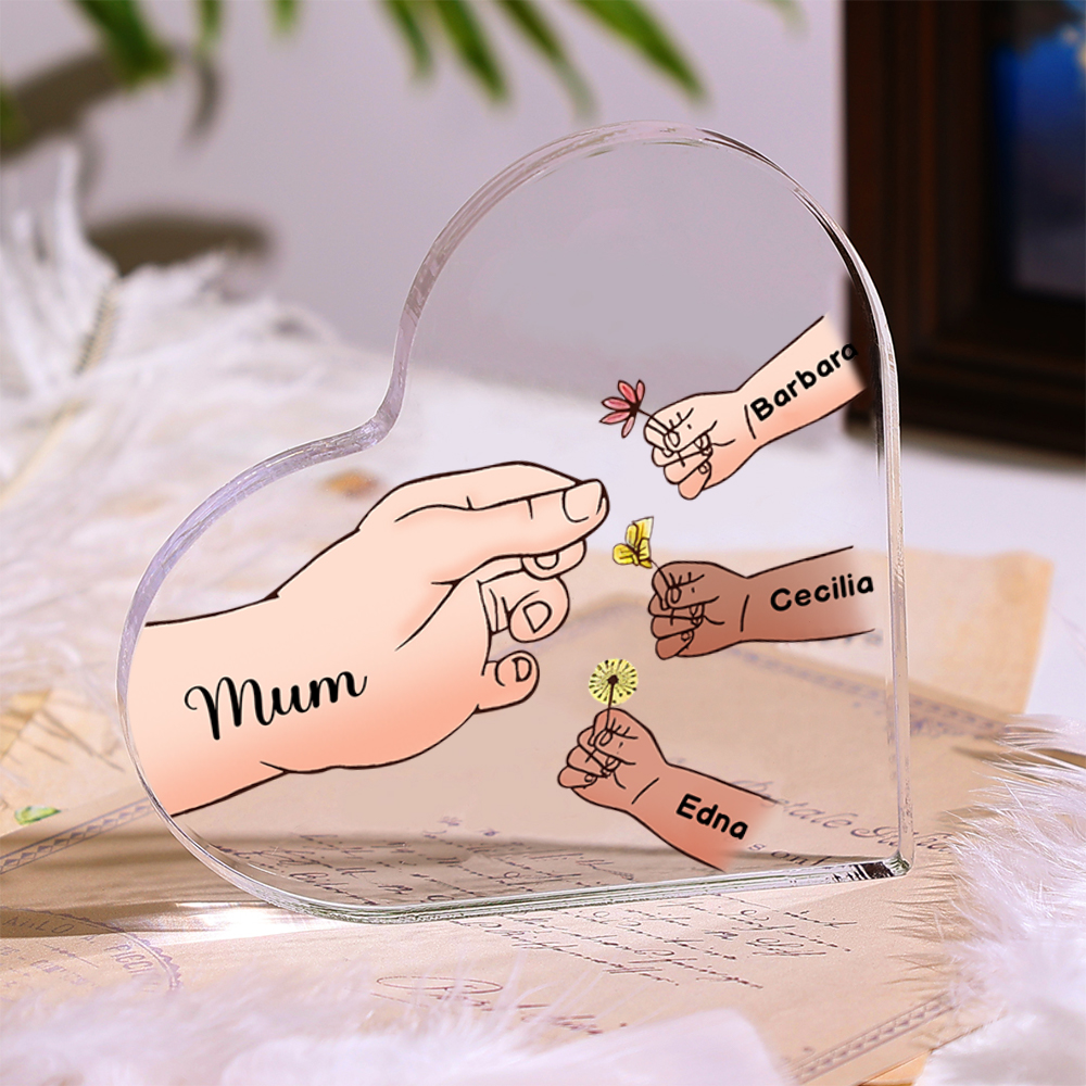 Customized 1-8 Names, Small Hand-held Flower Acrylic Heart-shaped Decorative Brand Plaque Decoration for Mum
