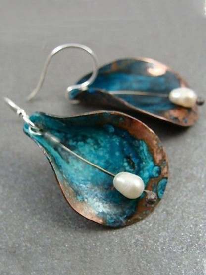 Vintage Green Leaf Pearl Earrings-POIULTD
