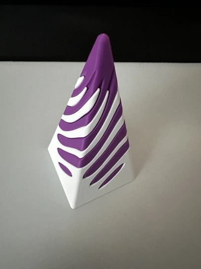 🔥Impossible Pyramid Passthrough Sculpture🗼