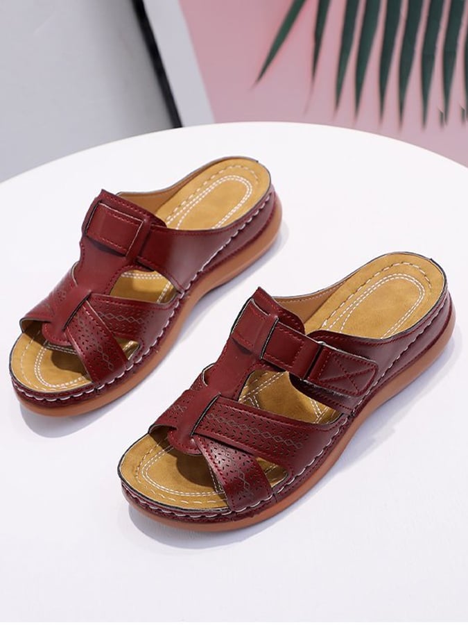 The Latter Slope Heel Hollow Slippers Female Casual One Kicking Sewing Slope And Striped Sand Slippers-POIULTD
