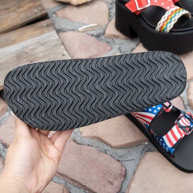 Women's Fashionable And Comfortable Thick-Soled Flag Plate Flower Sandals-POIULTD