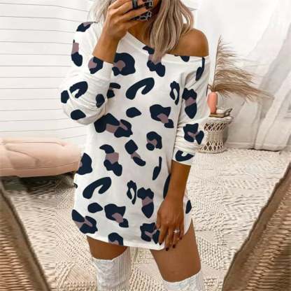 Leopard Print Off-the-shoulder Long-sleeved T-shirt-POIULTD