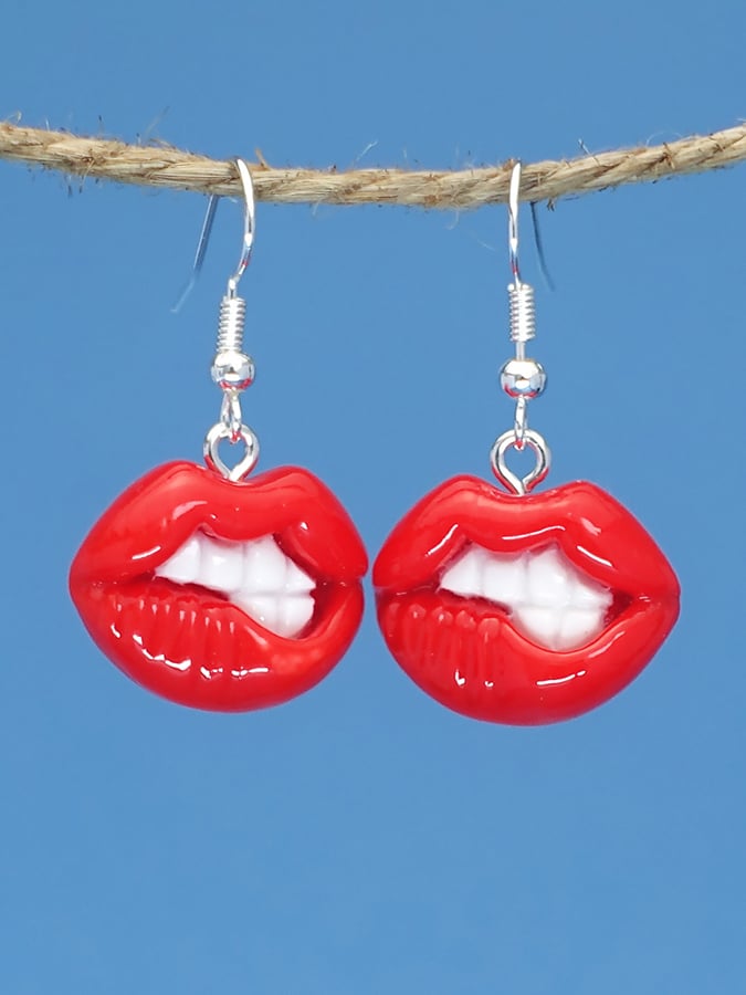 Women's Carnival Lips Flame Red Lips Creative Personalized Funny Earrings-POIULTD