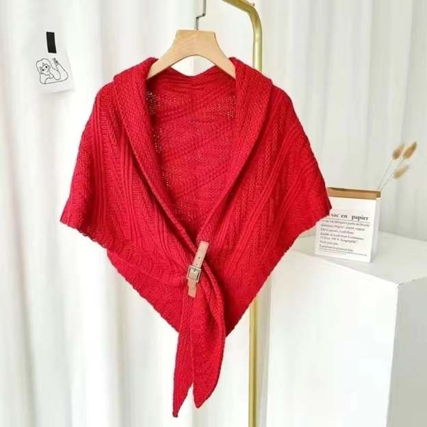 Knitted Triangle Shawl with Leather Buckle-POIULTD