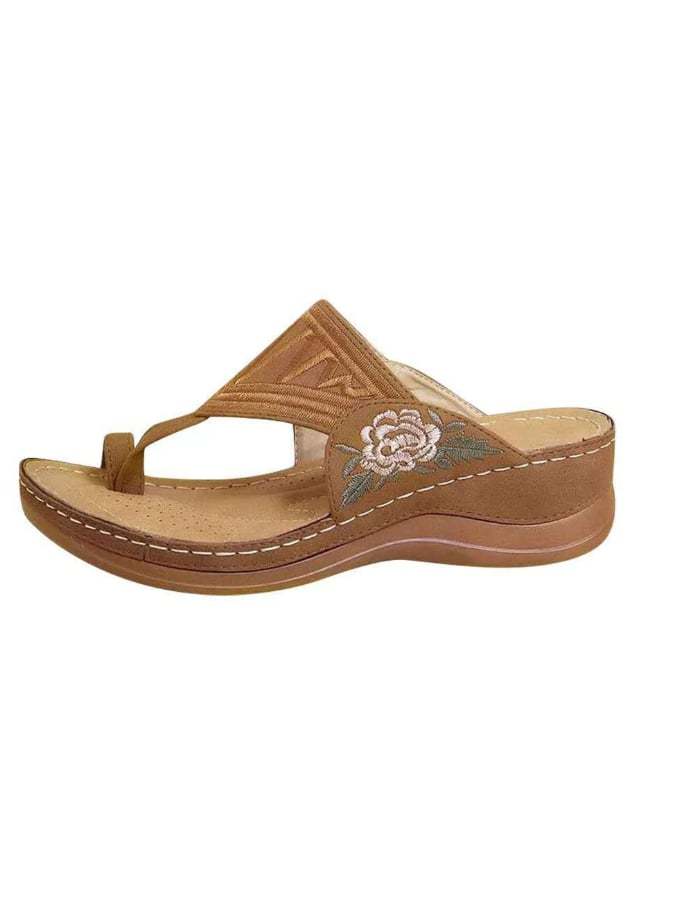 The New Embroidered Flowers, Toe Slippers, Women's Cold Slippers, Slopes, Thick Bottom Human Characters Trailer Stitching Female Clip-POIULTD