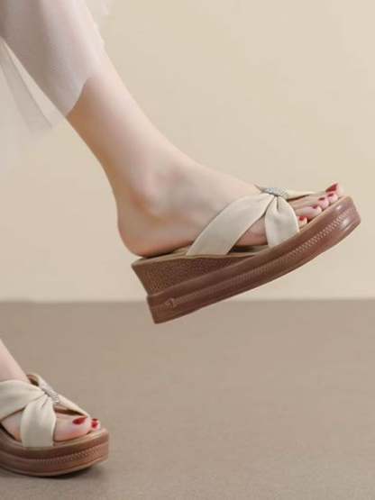 Wear Thick Bottom Anti -Slip Summer New Fairy Sand Slippers-POIULTD