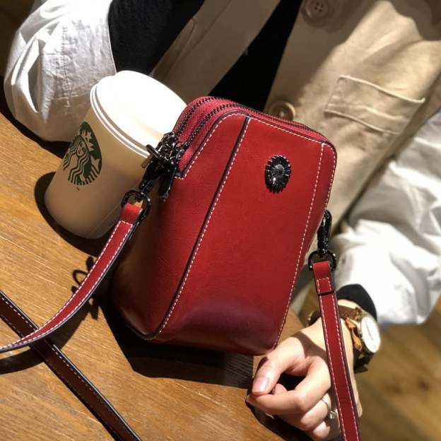 Women's soft leather mobile phone bag messenger bag-POIULTD