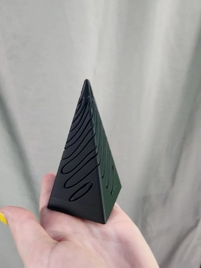 🔥Impossible Pyramid Passthrough Sculpture🗼