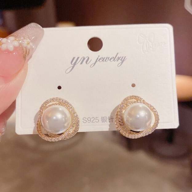 Zircon Wrapped Pearl Stud Earrings-POIULTD