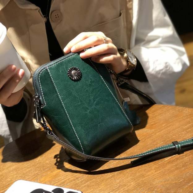 Women's soft leather mobile phone bag messenger bag-POIULTD