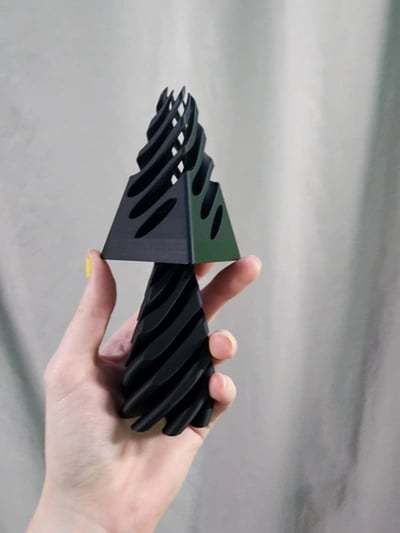 🔥Impossible Pyramid Passthrough Sculpture🗼