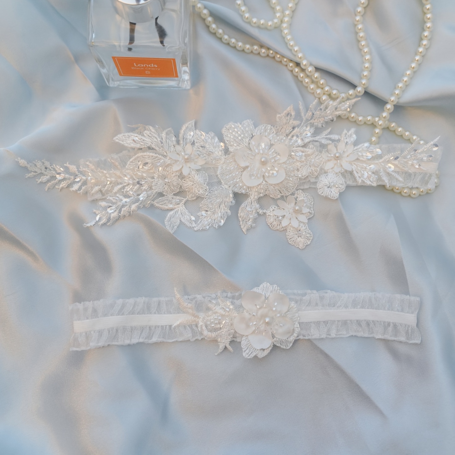 Women White Embroidered Flowers Lace Garter 2pcs
