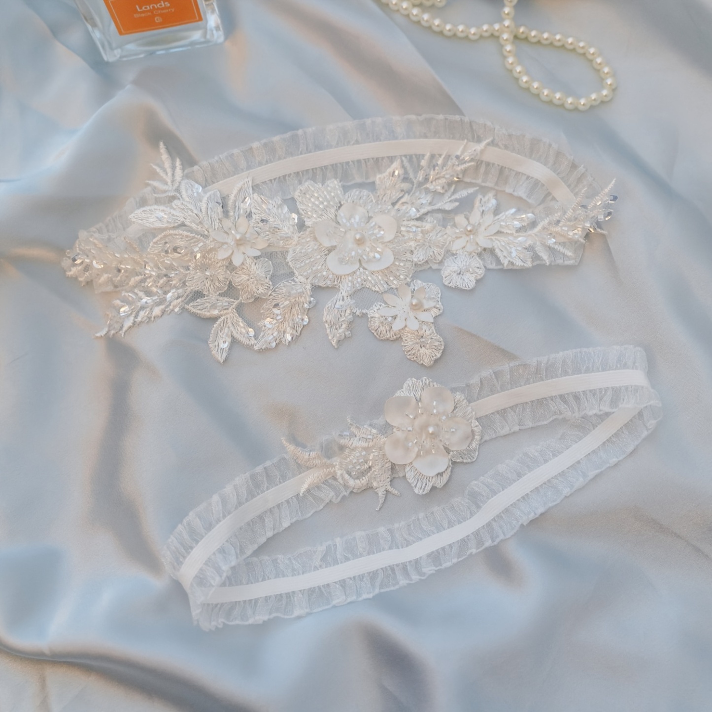 Women White Embroidered Flowers Lace Garter 2pcs