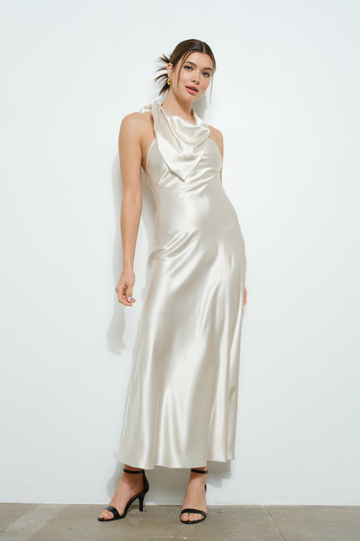 Satin Sleeveless Knot-drape Halter Maxi Dress #23600574
