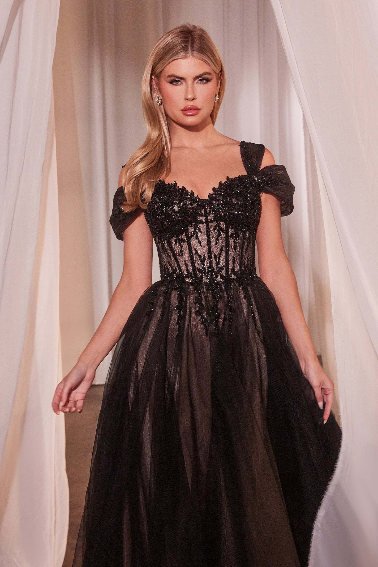 Elegance A-Line Sweetheart Black Lace Off-The-Shoulder Gown #CD0237