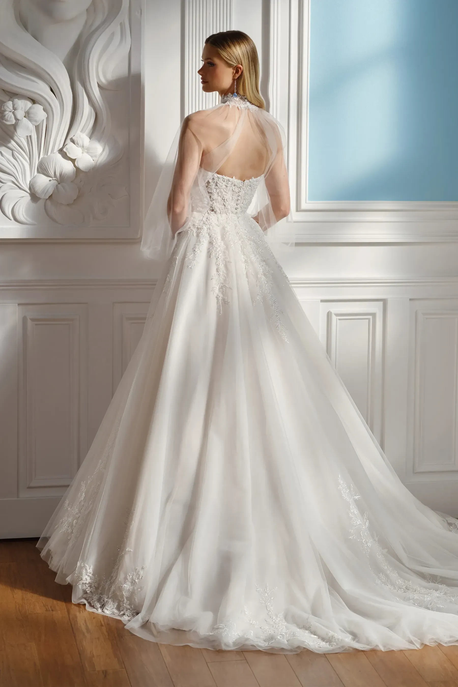 Sweetheart Floral Lace Appliques Beading Wedding Dress #MT6017
