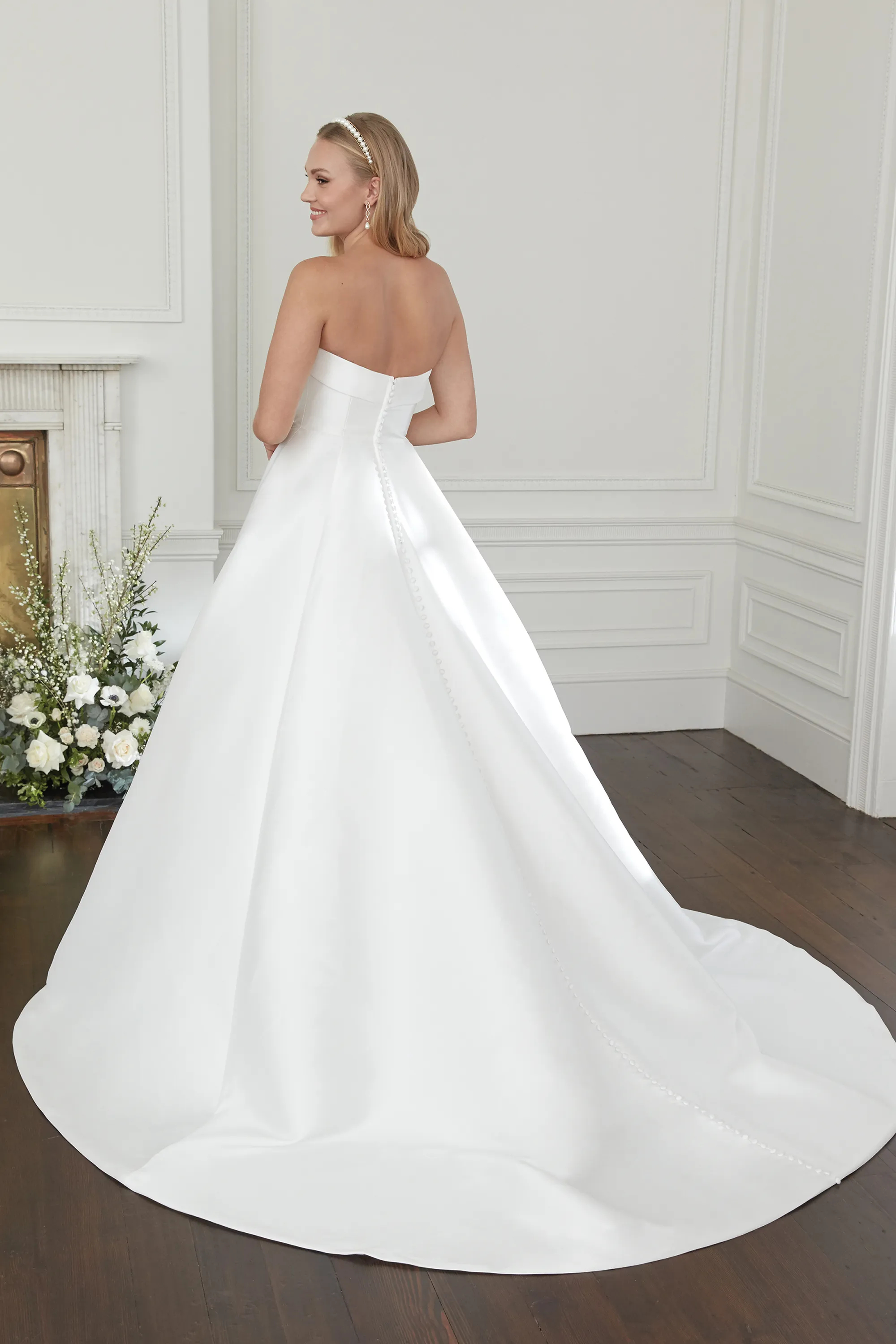 Ball Gown Straight Strapless Chapel Mikado Organza Wedding Dress 44354