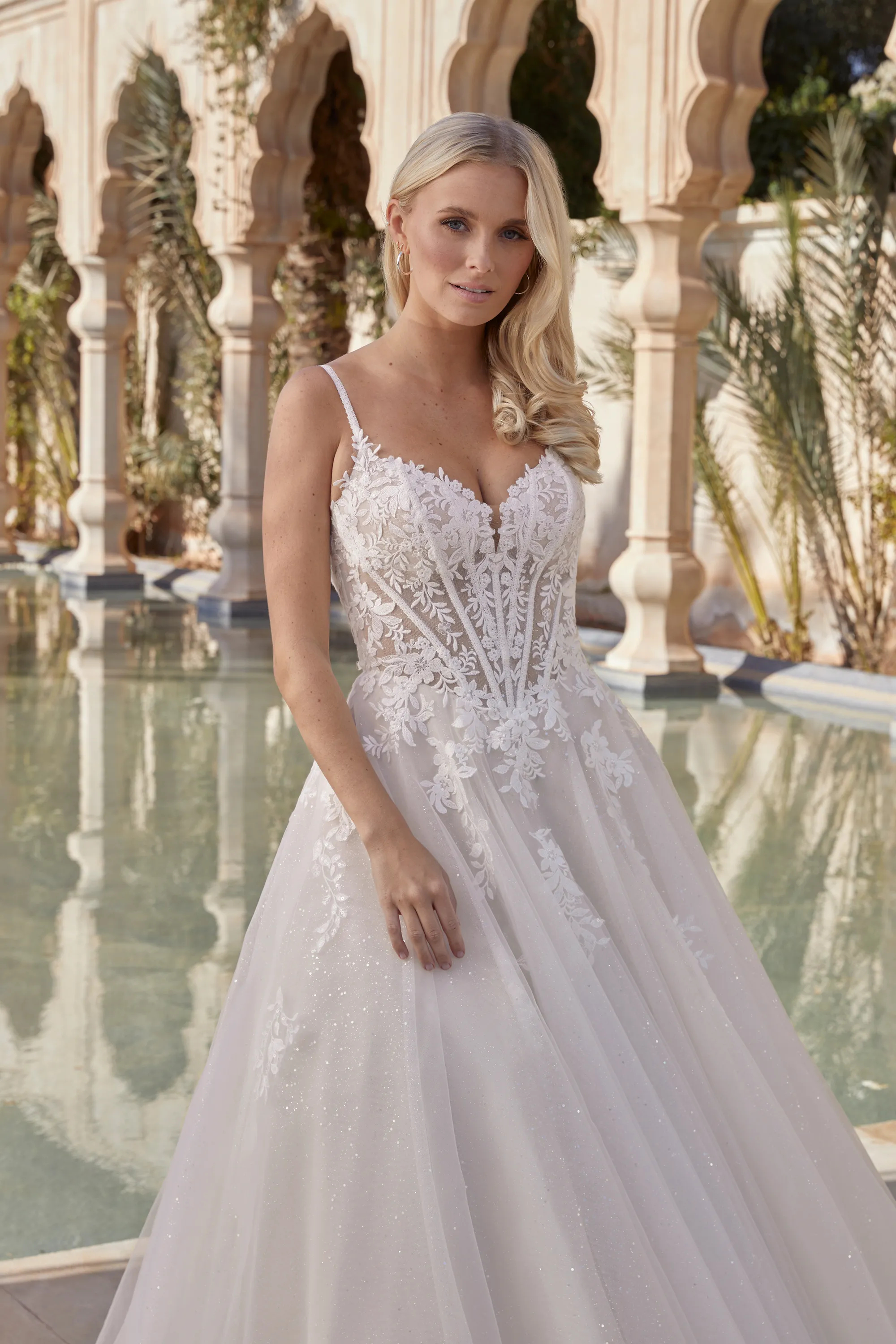 Ball Gown Sparkle Tulle Lace Sweep Train Basque Waist Wedding Dress 44438