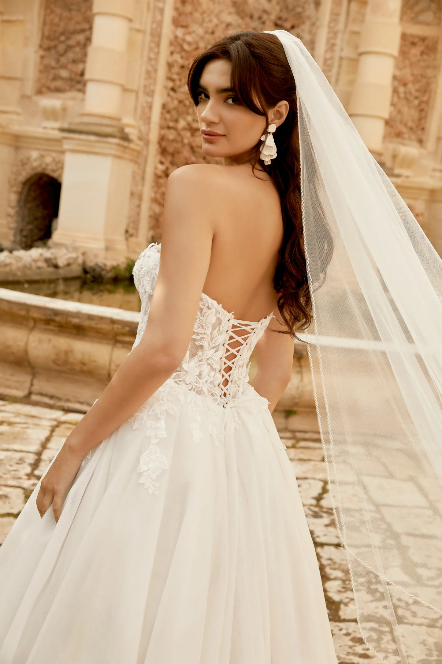 Enchanting Ball Gown Sweetheart Beading Sequins Lace Wedding Dress 44490