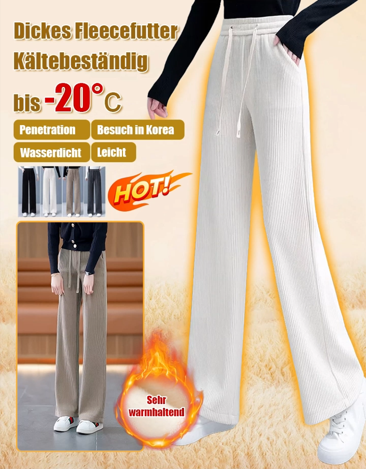 Bauchverdeckende, beinverlängernde, gefütterte, bequeme weite Hose.