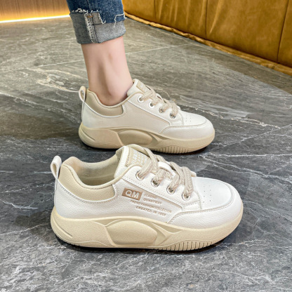 Cloud-gepolsterte Freizeitschuhe mit dicker Sohle