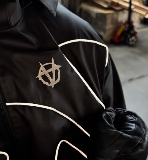 HEAT REACTIVE + REFLECTIVE WINDBREAKER