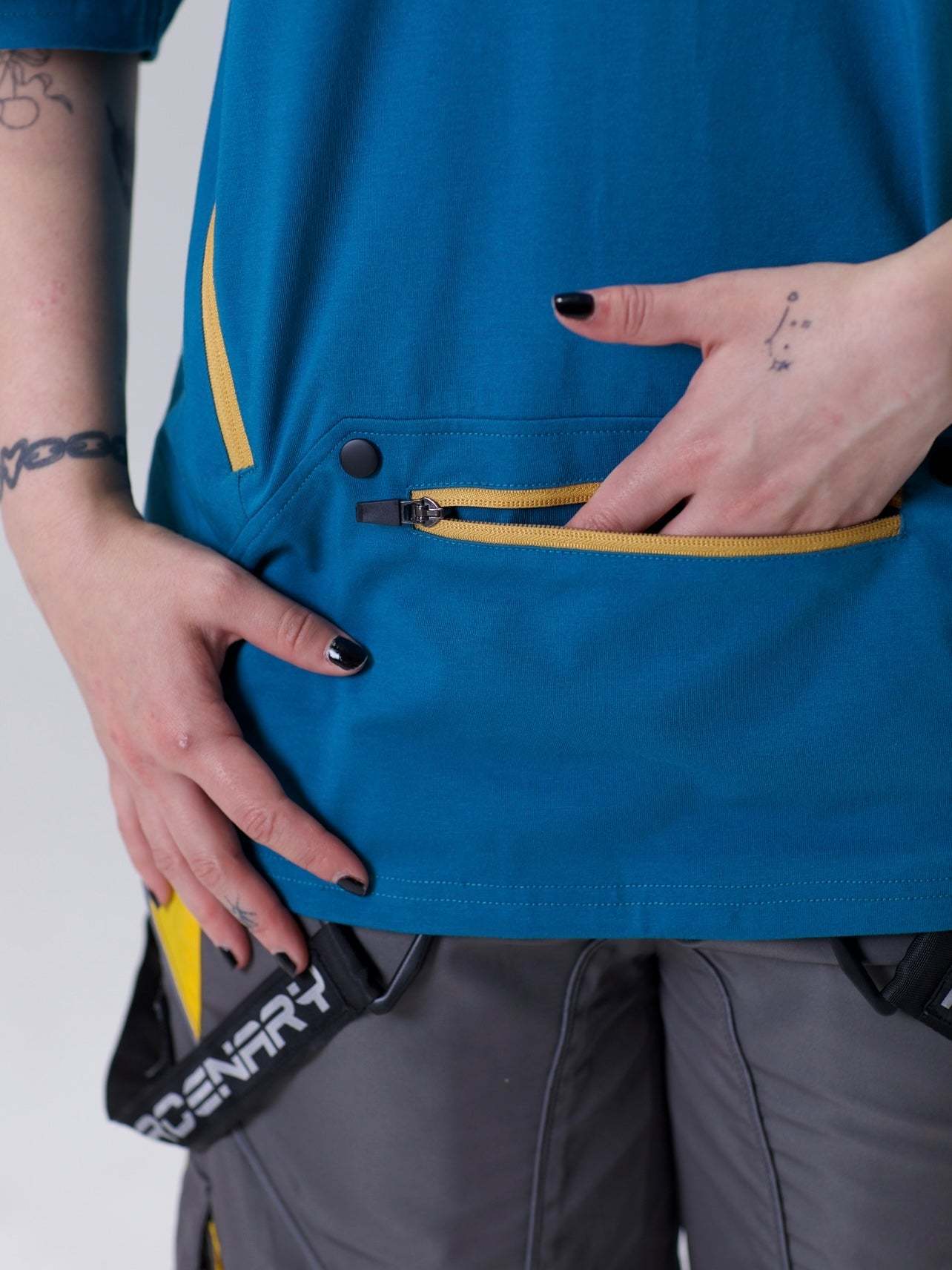 "CYBER" T-shirt Blue