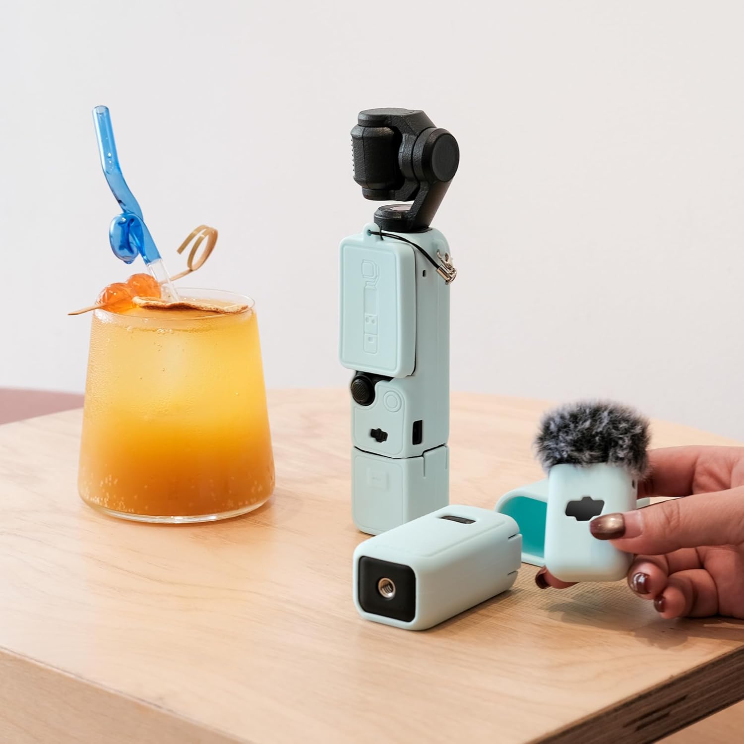 Pocthtket 3 Case, Soft Silicone Protective Case Compatible with DJI Osmo Pockthtet 3 Creator Combo, Lightweight creen Protector Grip Cover Accessories for Xtra Muse - Pink