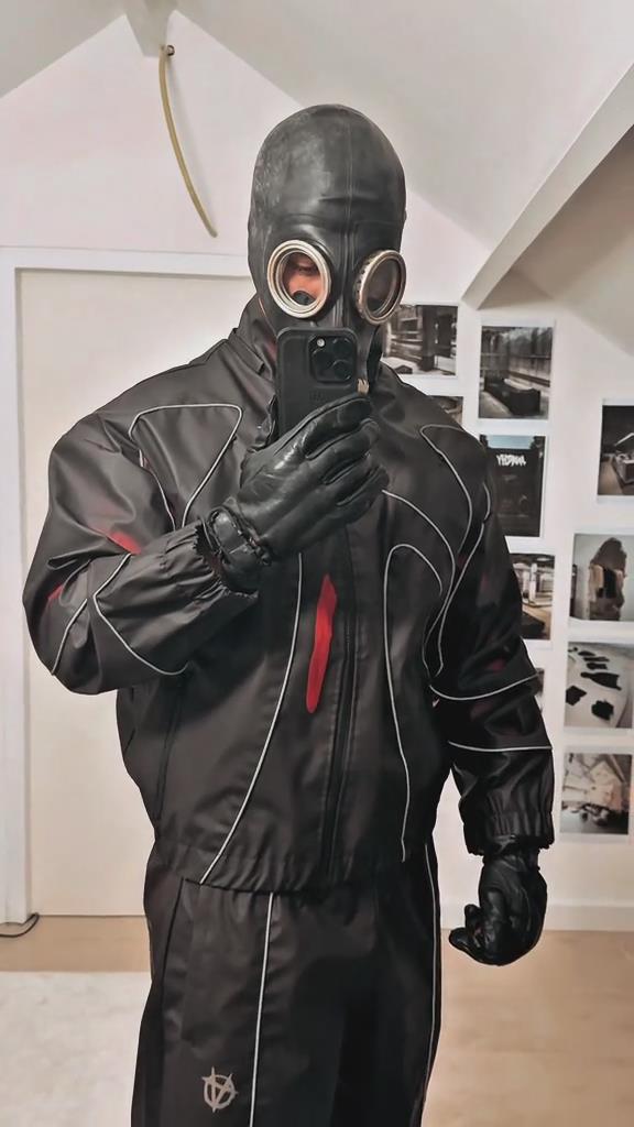 Heat Reactive Windbreaker Set