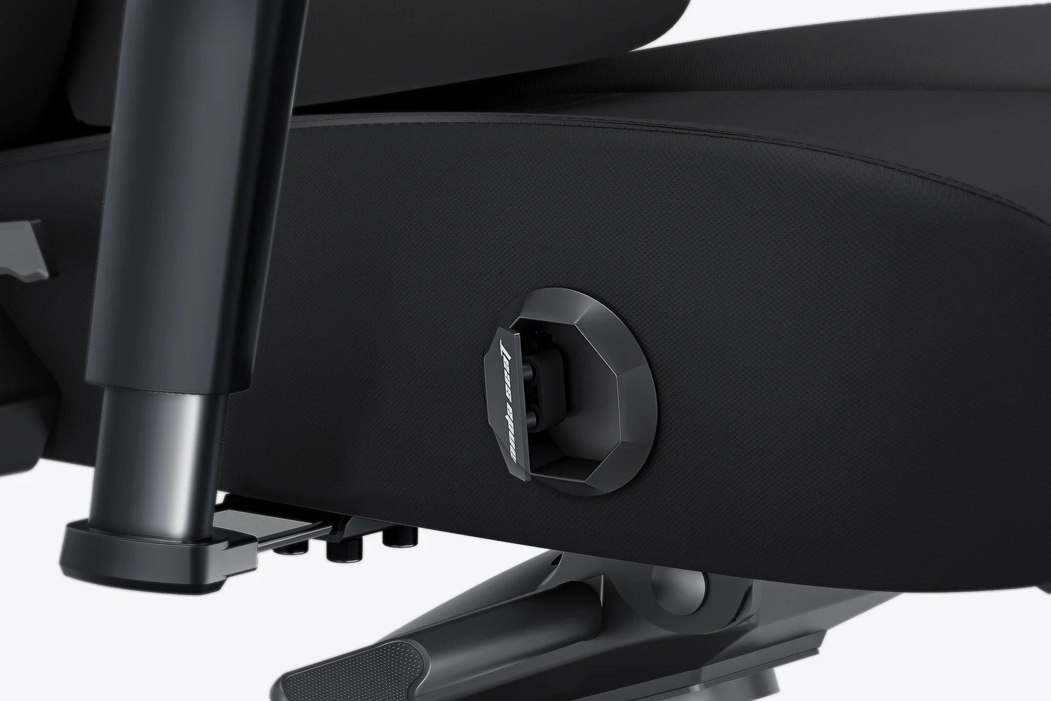 AndthtaSeat New Kaiser 4 6D Armrest Gaming Chair