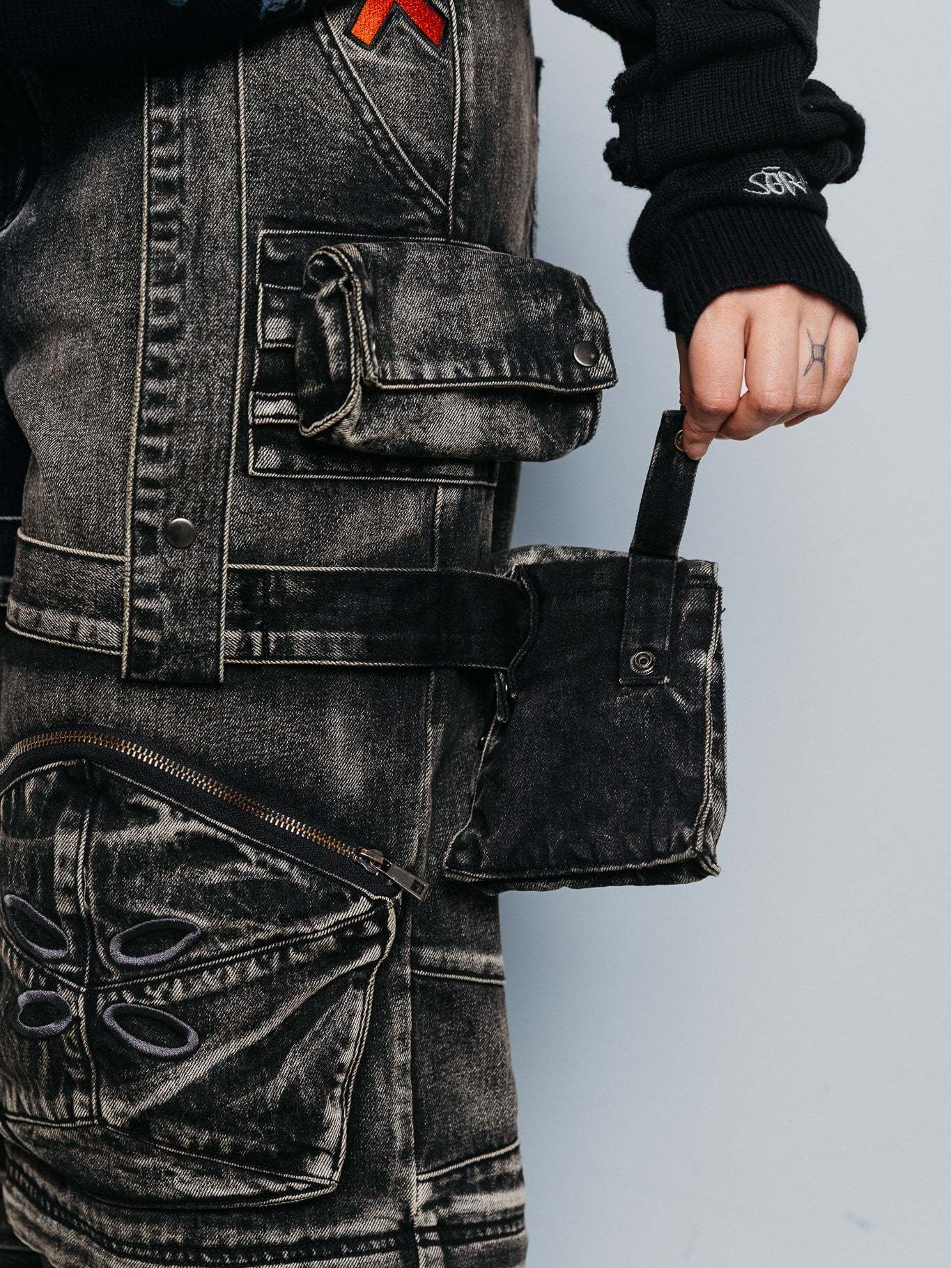 "ACADEMY" Cargo Pants Black