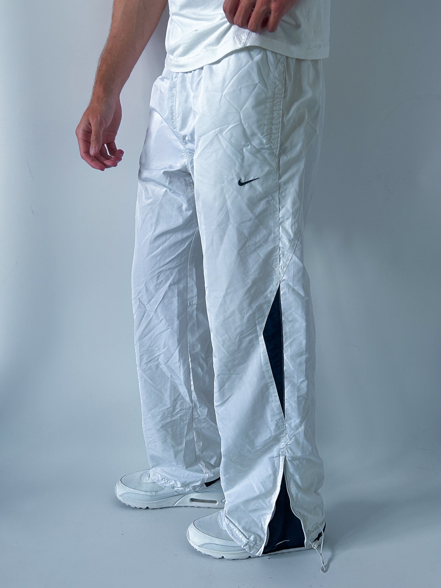 NIKE VINTAGE TRACKPANTS MYSTERY BOX (3 PIECES)