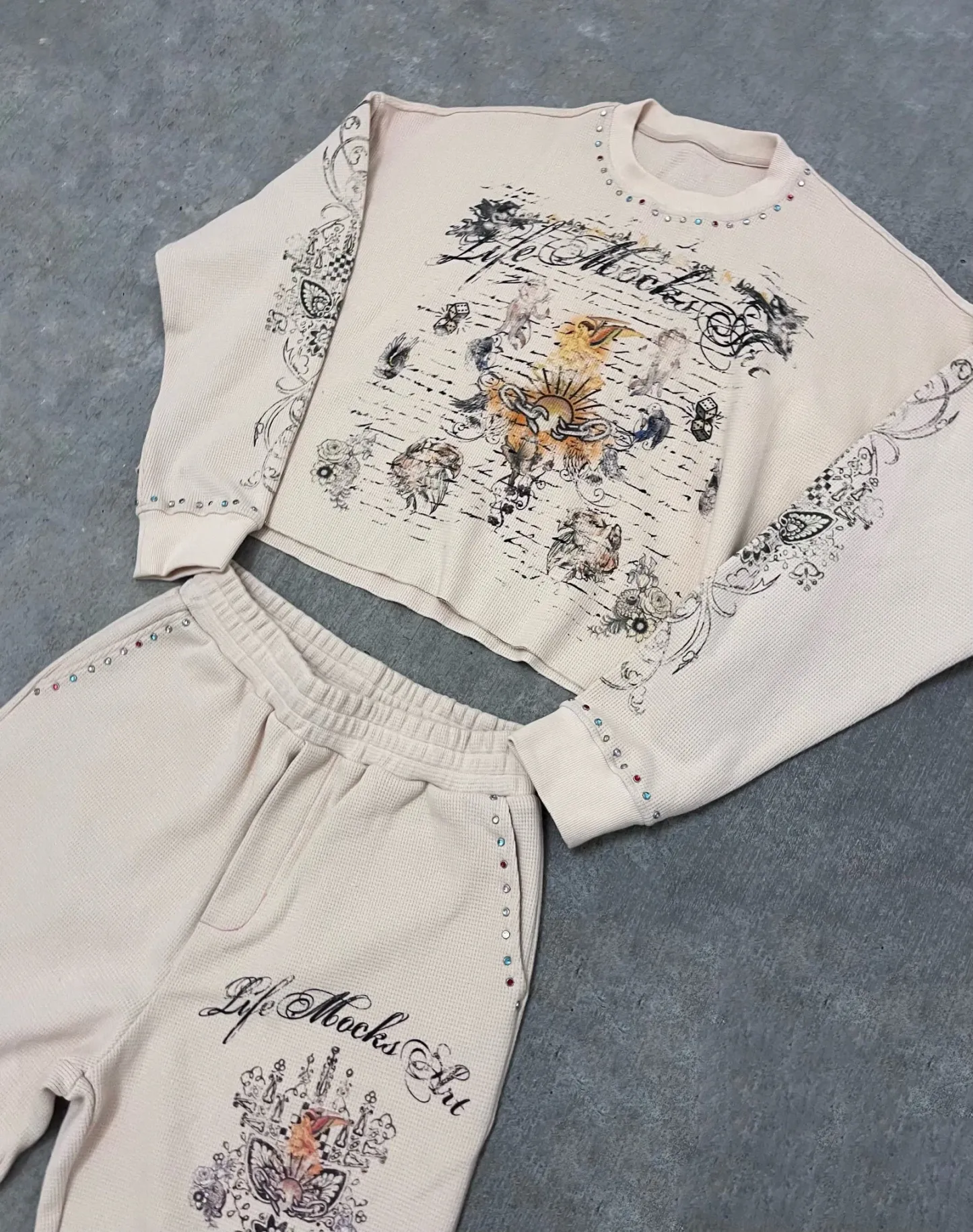 ART ANGELS SUIT
