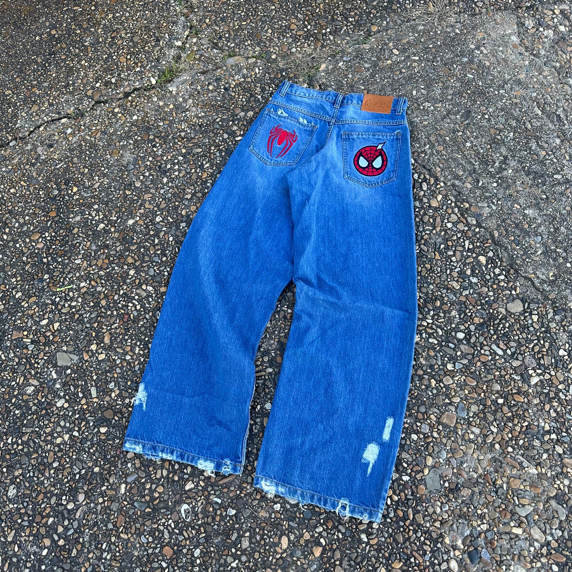 "SPIDEY SOCIETY" WASH BAGGY DENIM JEANS