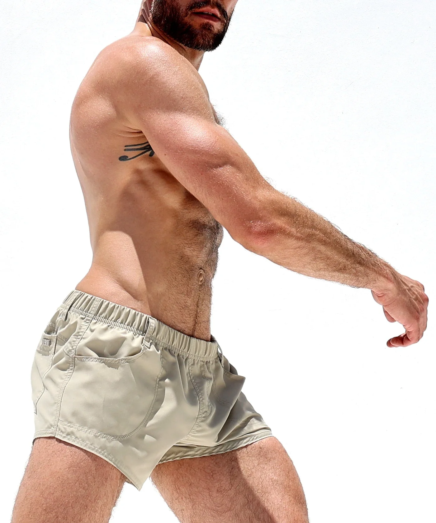 Mysteryglove Beige Performance Shorts - Light and Stylish