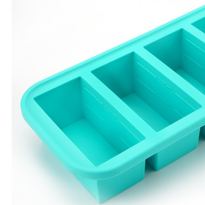 Freezer molds with lids refrigerated food storage boxes