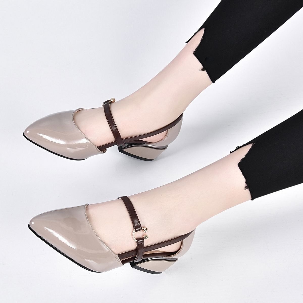 Temperament all-match single-shoe buckle soft leather sandals