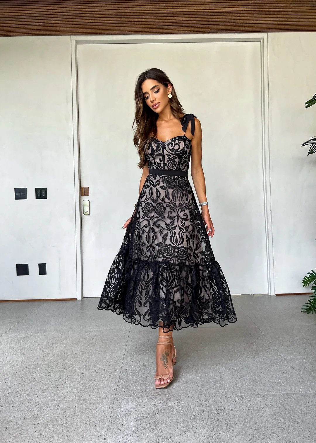 LOUSHOWTM-Black Printed Sleeveless Midi Dress