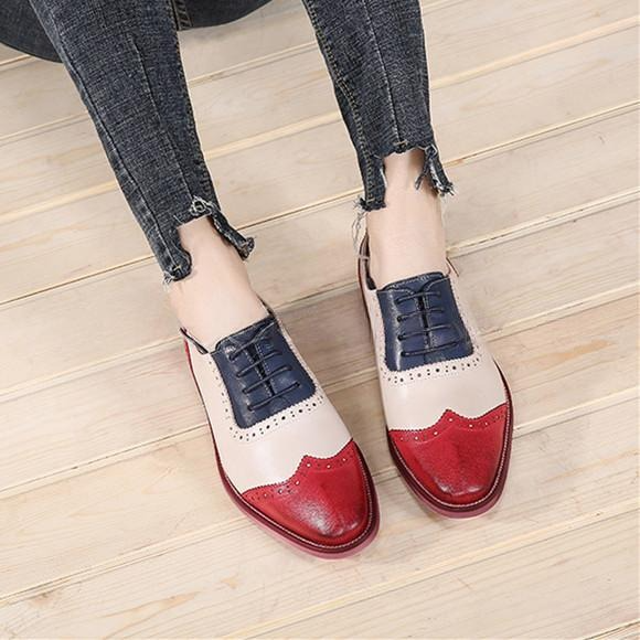 New brogue-carved women's shoes for women