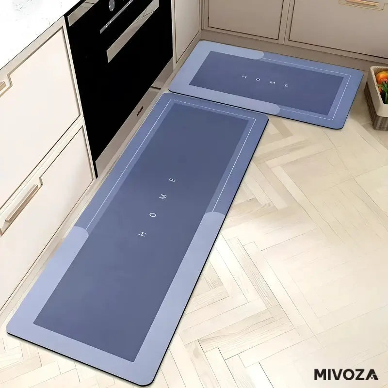 Super absorbent, non-slip floor mat
