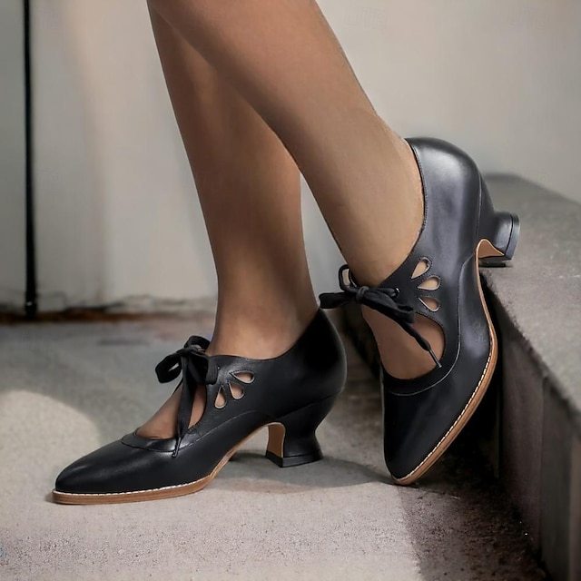 Women's Vintage Lace-Up Leather Heels