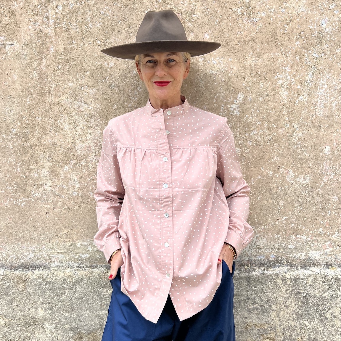 Vacation loose shirt 102